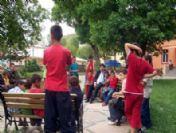 Digorlu Çocuklardan Kaymakam Şeker'e Ziyaret