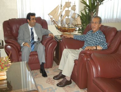 ZAFER ÜSKÜL - Üskül'den 'İşbirliği' Çağrısı