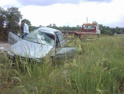 ÜSTÜNLER - Beyşehir'de Trafik Kazası: 1 Ölü, 3 Yaralı