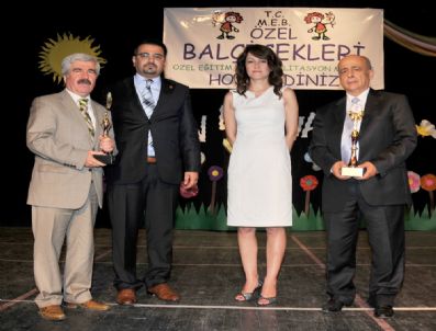 Engellilerden İgm Başkanı Değirmenci'ye Ödül