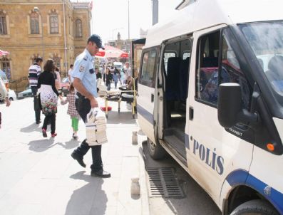 BANDROL - Korsan Kitap Ve Cd Operasyonu