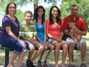 21 yaşındaki kız , onbeş dakikada bir yemek yese de sadece 25 kg.