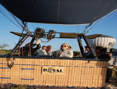 MARTHA STEWART - Amerikalı Tv Yapımcısı Martha Stewart Kapadokya'yı Balondan Keşfetti