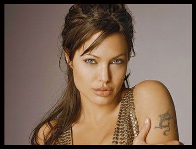 VANITY FAIR - Angelina Jolie: 'Kızım kendini erkek sanıyor'