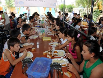 Büyükşehir'den Gençlere Ücretsiz Kamp