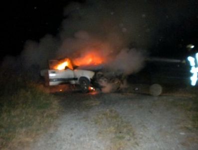 BALıKESIR BELEDIYESI - Hareket Halindeki Araç Alev Alev Yandı