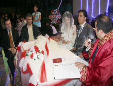 FAIK ARıCAN - İha Muhabiri Aydın'ın Mutlu Günü