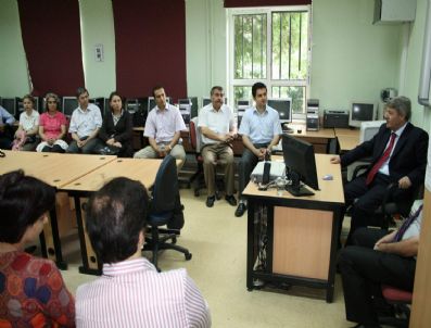 ATILLA GÜLSAR - Milli Eğitim Müdüründen Öğretmenlere Kitap Okuma Ve Pozitif Düşünme Tavsiyesi