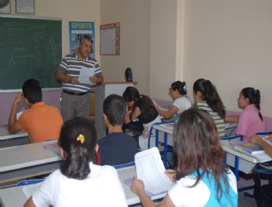 MAHMUT ÇELIKCAN - Yeğmer'den Öğrencilere İngilizce Kursu