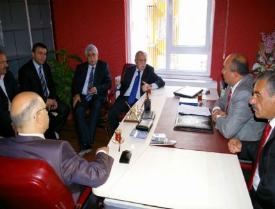 TBD - Ak Parti Milletvekilleri'nden Otobüsçüler Ve Diş Hekimleri Odası'na Ziyaret