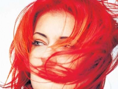 İNECE - Candan Erçetin babasını son yolculuğuna uğurladı