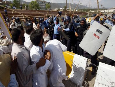 Pakıstan Teachers Protest