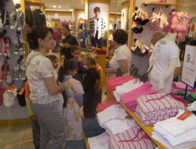 NERIMAN POSBıYıK - Posbıyık'tan Velidağı Öğrencilerine Yardım Eli