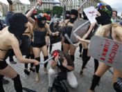 Ukraıne Antı-censorshıp Rally Femen