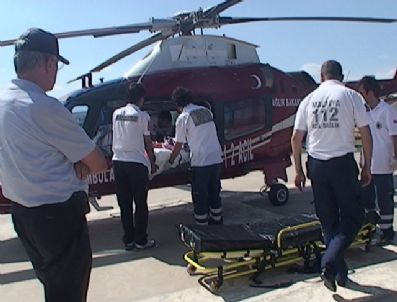 MALATYA İNÖNÜ ÜNIVERSITESI - Ambulans Helikopterler Can Kurtarıyor