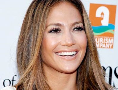 ERSIN TATAR - Kıbrıslı Turizmciler Jennifer Lopez'e bel bağladılar