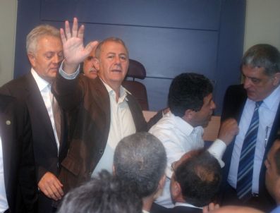 ALAADDIN YÜKSEL - Kılıçdaroğlu Ziyareti İzto'yu Karıştırdı