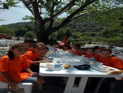 Sevgi Çocukları Piknikte Buluştu