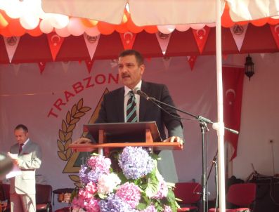 TRABZON LISESI - Tarihi Trabzon Lisesi 123. Dönem Mezuniyet Töreni Yapıldı
