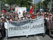 Hamburg'da İsrail'e karşı dev protesto