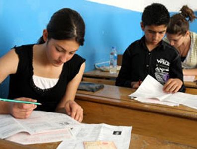 AŞKABAT - İlköğretim öğrencileri hafta sonu sınavda