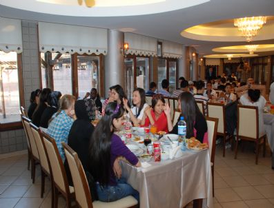 Özhaseki, Olimpiyat Çocuklarıyla Yemekte Buluştu