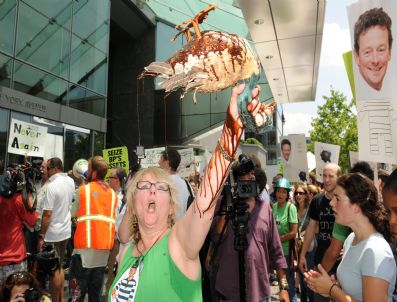BARBARA - Usa Protest Bp Oıl Spıll