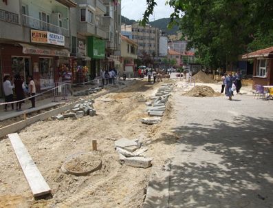 MURATBEY - Çatalca'da Erler Caddesi yayalaştırılıyor