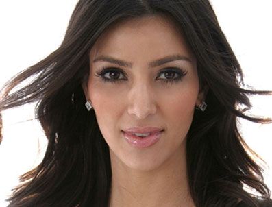 XBOX 360 - Kim Kardashian Lara Croft olma yolunda