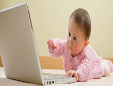 Vucut dili bebeklerin kelime hazinesini gelistiriyor