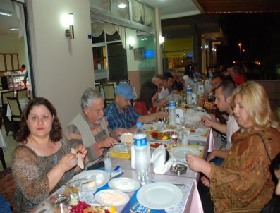 PAMUKÇU - Didimli Esnaflar Yazarları Ağırladı