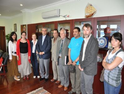 OSMAN DEMIRCAN - Bükreş Ulusal Sanat Üniversitesi Ekibinden Rektör Akdemir'e Ziyaret