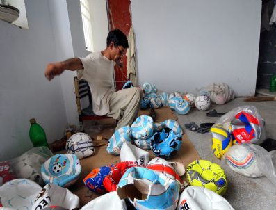 Pakıstan Feature Package Soccer Ball Industry