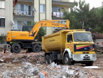 NIHAT NALBANT - Belediyelerden 'Eğitim İmecesi'