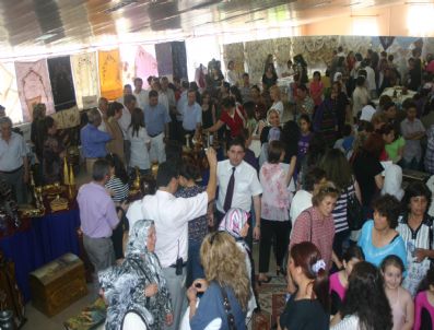 BAHATTIN ATÇı - Halk Eğitim Kursiyerlerinden Sergi