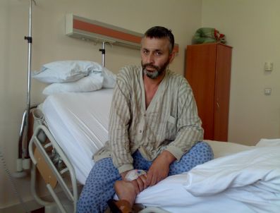 MAZLUMDER - Mazlumder Akyazı Şubesi Yardım Gemisinde Yaralanan Küçükköse'yi Ziyaret Etti