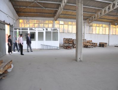 RECAİ BERBER - Tekel Binaları Eğitim Yuvasına Dönüşüyor