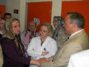 Vali Kızılcık'tan Sanatçı Volkan Konak'ın Annesine 'Geçmiş Olsun' Ziyareti