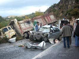 Balıkesir'de Trafik Kazası: 1 Ölü