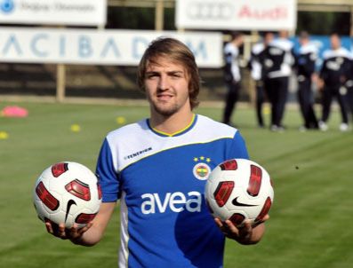 CSKA MOSKOVA - Caner Erkin UEFA.com'da...