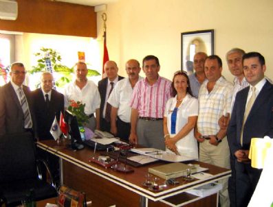 Chp Meclis Üyeleri Salih Erbay'ı Ziyaret Etti