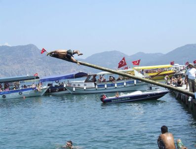 ALI ARSLAN - Dalyan'da Renkli Kabotaj Bayramı Kutlaması