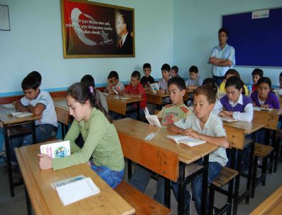 RECEP YALÇıN - Onlar Tatil Dinlemiyor