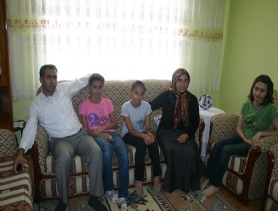 Sbs Şampiyonu Çayırova'nın Gururu Oldu