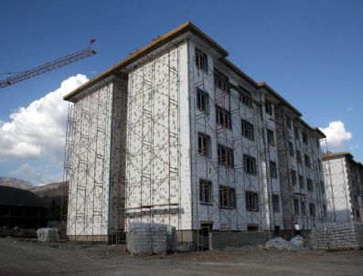 Toki Sosyal Konut İnşaatları Devam Ediyor