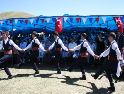 KADAYıF - Aziziye'de Şenlik Coşkusu