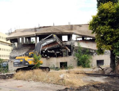BALıKESIR BELEDIYESI - Balıkesir'in Kültür Enkazı Temizlendi