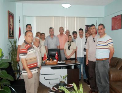 İLKER CEM GÜVEL - Chp Adana Milletvekili Güvel: 'Vatandaşla Eskisinden Daha Çok Kucaklaşıyoruz'