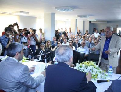 OSMAN EKŞI - CHP'li Başkan Bakan Ergün'den fırça yedi