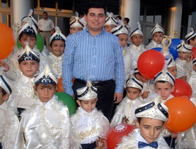 ALI ÖZYIĞIT - Kepez'de Sünnet Şöleni